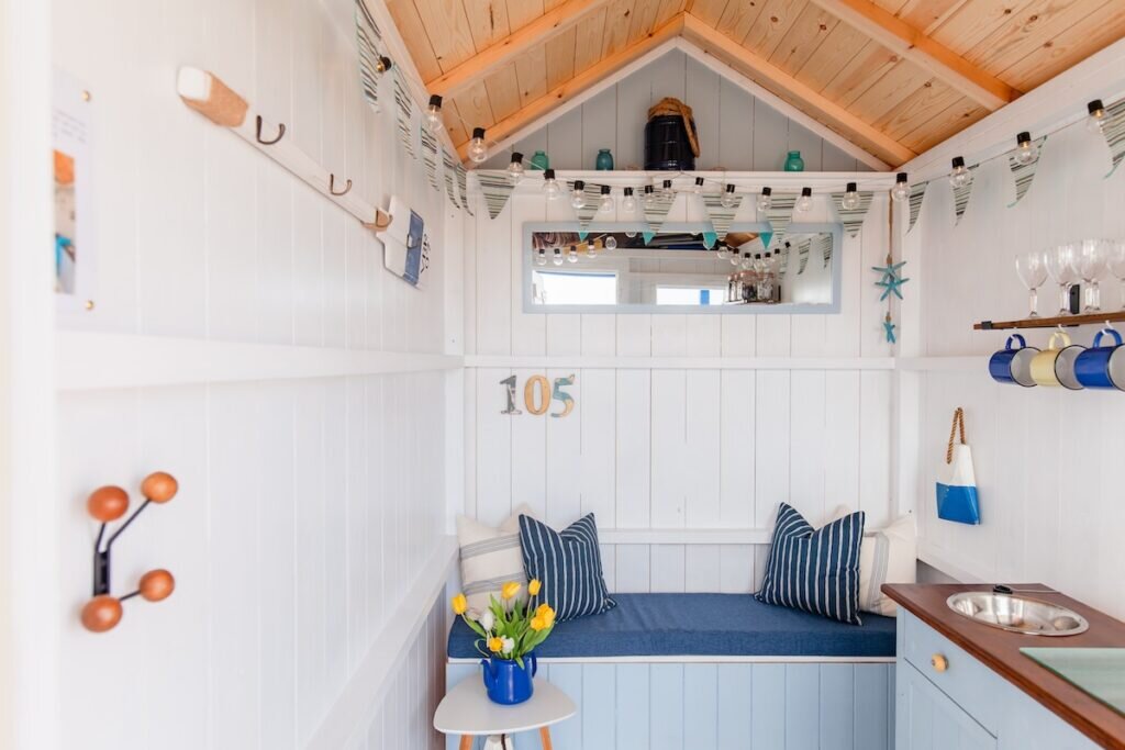 beach hut holidays - the happy huts in norfolk