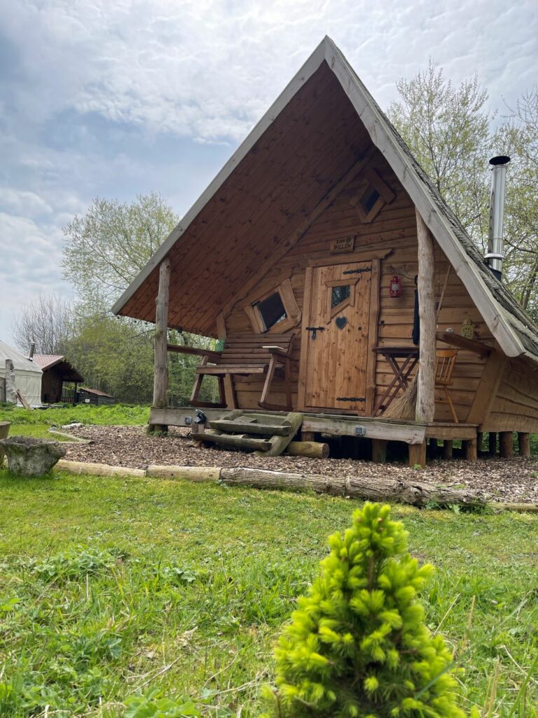 glamping near York - acorn glade - rose hollow
