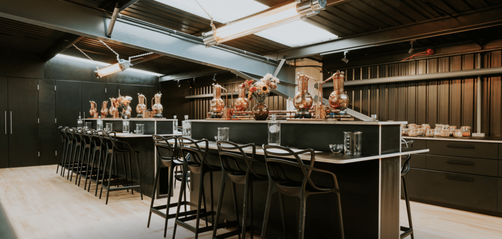Piston Gin School