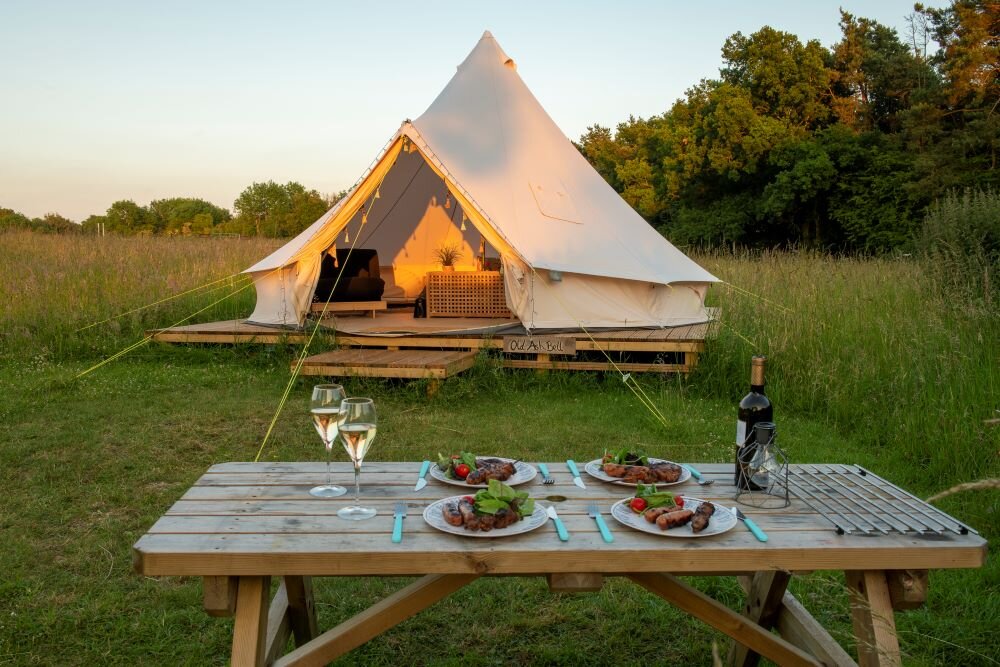 hen party glamping bell tent at big skies glamping cotswolds