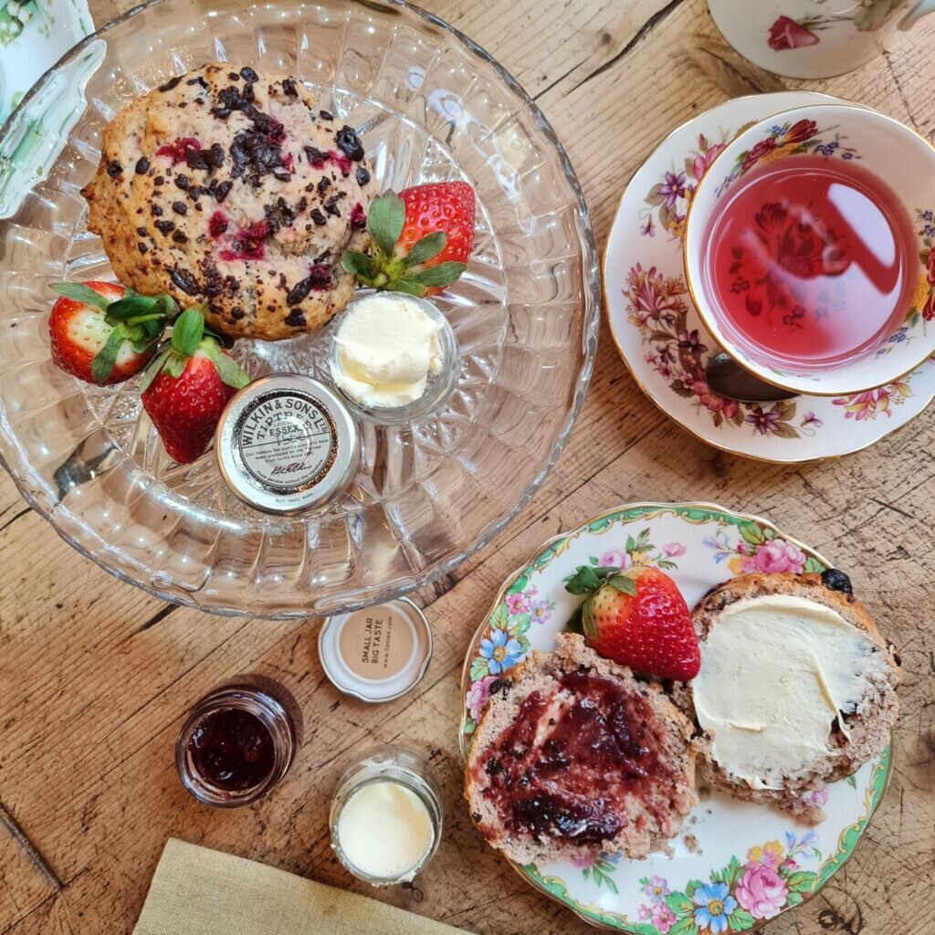 afternoon tea in nottingham at debbie byran - cream tea
