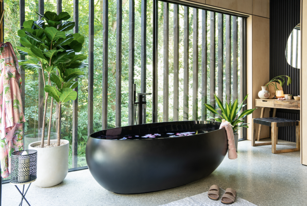 Wildwood Spa in Devon: freestanding bath