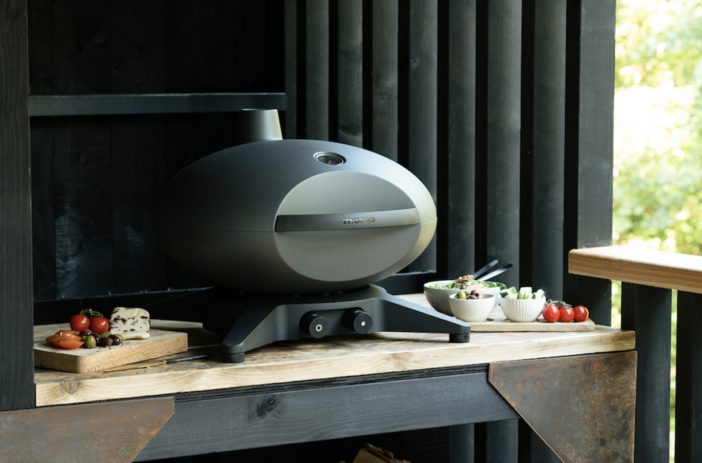 Wildwood Spa in Devon: pizza oven