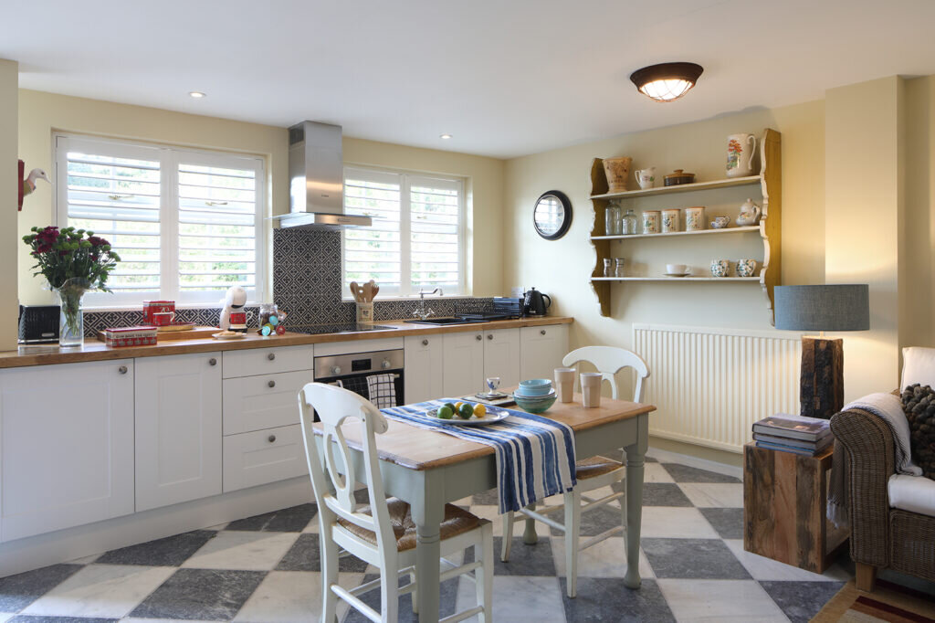 Forest of Dean dog friendly accommodation: woofield, steeple view apartment