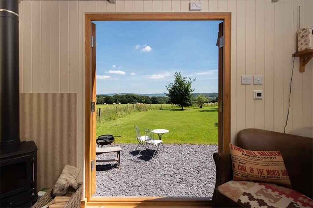 Shepherds Hut Wales - Cromwell's Hideaway - looking outside