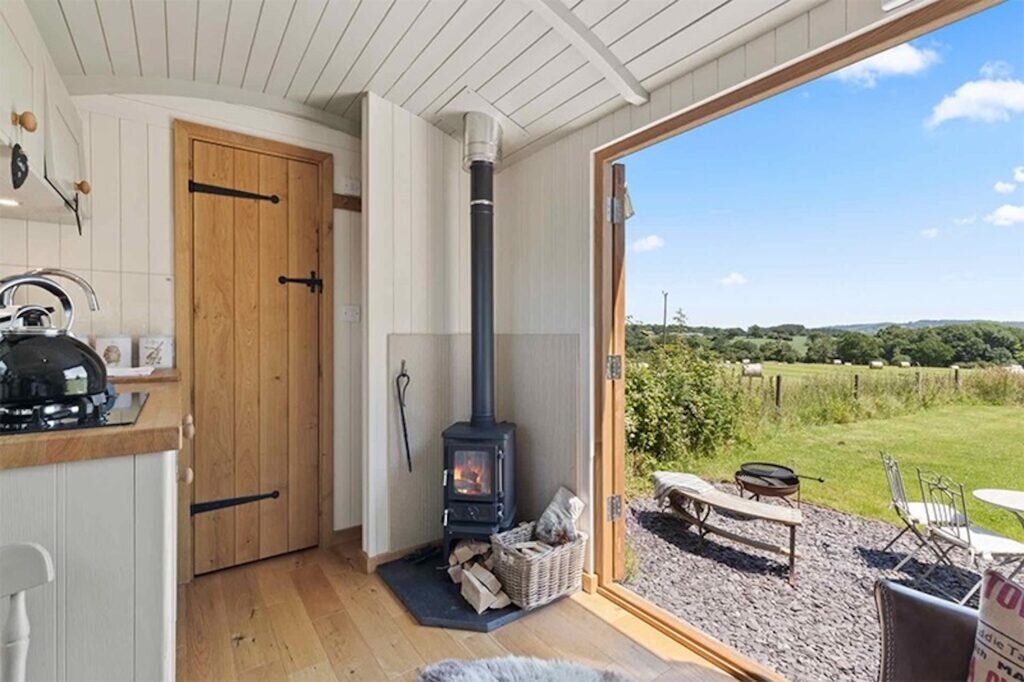 Shepherds Hut Wales - Cromwell's Hideaway - log burner